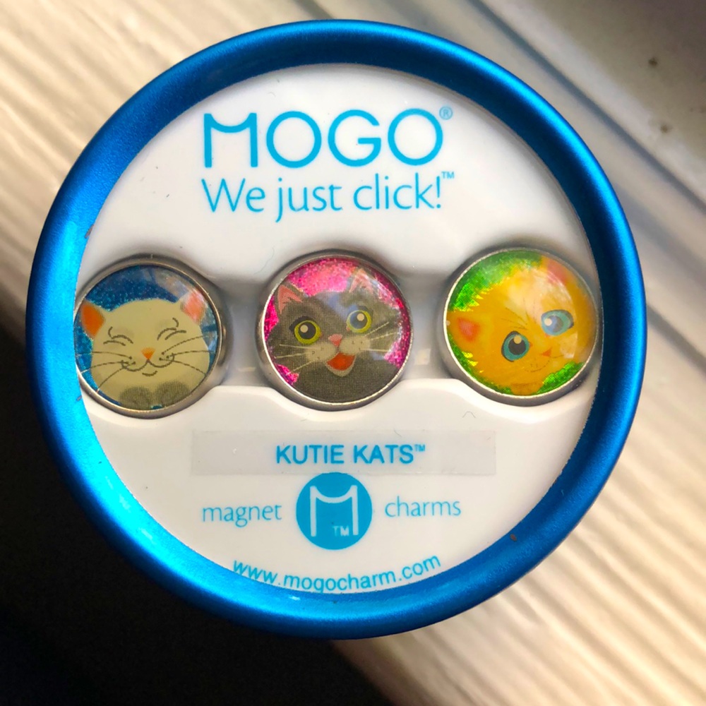 MOGO Magnetic Charms